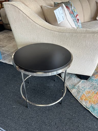 20" Round Black Top End Table