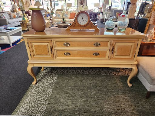 Buffet Birdseye Maple BERNHARDT