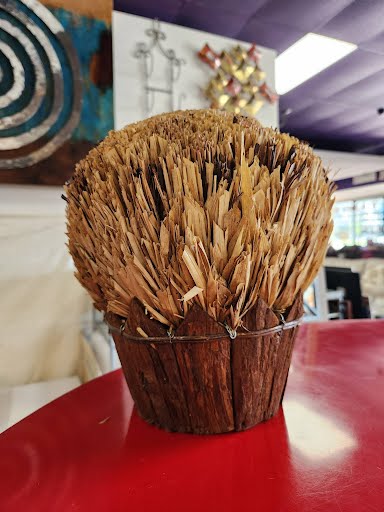 Wooden Basket w. Topiary
