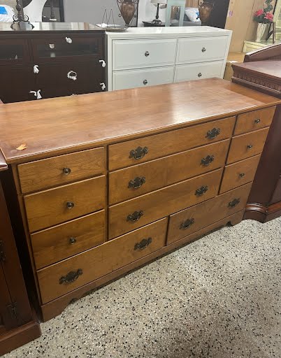 Ethan Allen Dresser