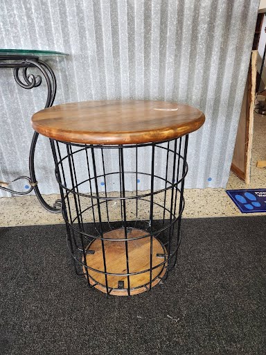 Storage Wire Wood Top Blanket Basket