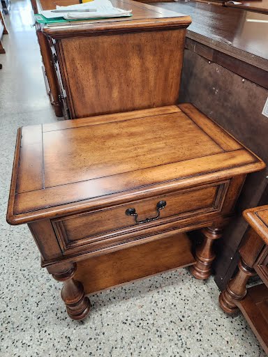 Nightstand Havertys