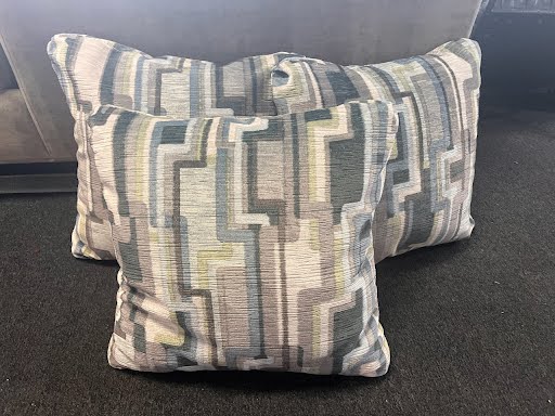 SET OF 3- Pillow 18x18