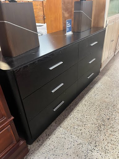6 Drawer Dresser