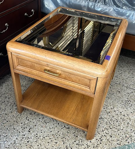 Thomasville End Table