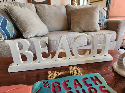 "BEACH" White Wood Tabletop Decor