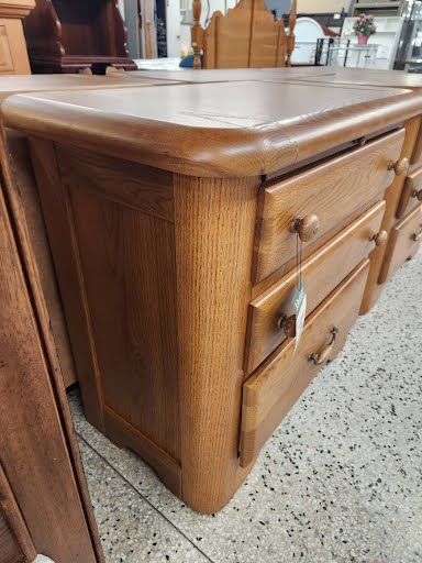 Bassett Nightstand Three Drawers