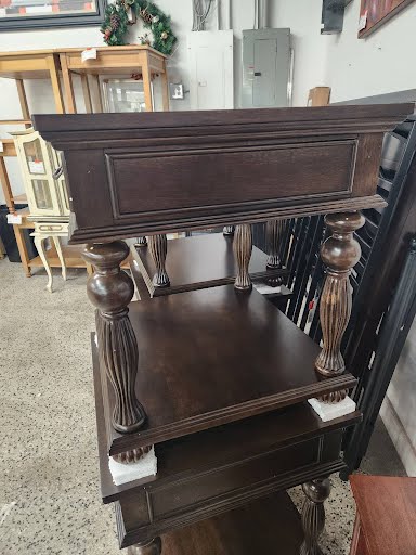 Dk Wood SIngle Drawer Nightstand/End Table