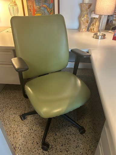 Green Desk Chair