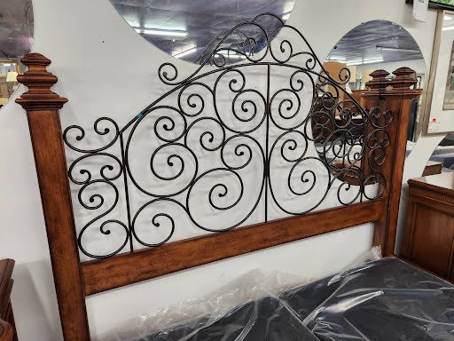 Wood & Iron King Bed