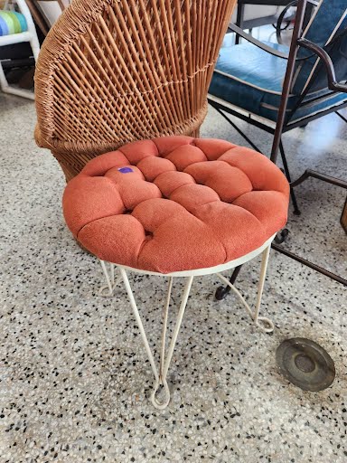 Stool w. Fabric Seat