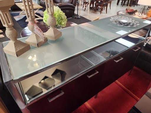 Buffet Frosted Glass Top