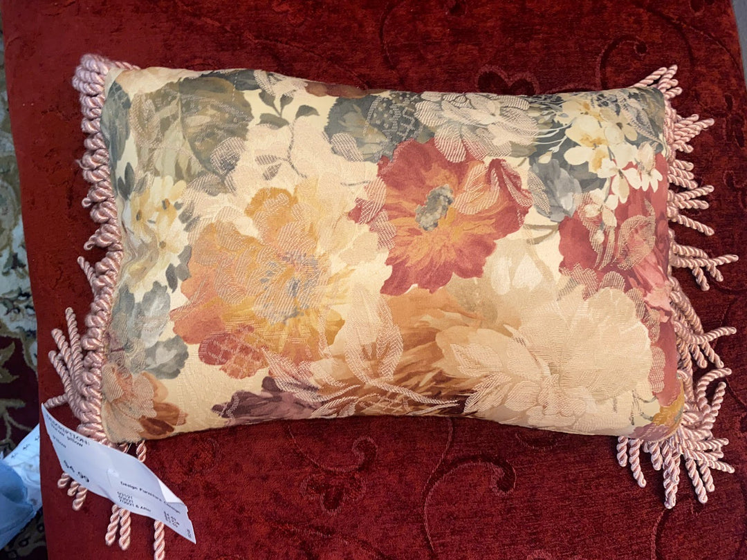 Floral throw pillow