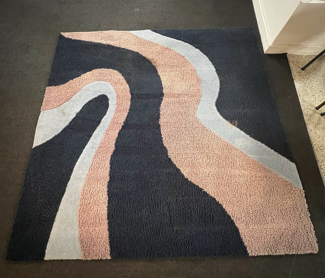 Monarch Area Rug 7' x 6'10