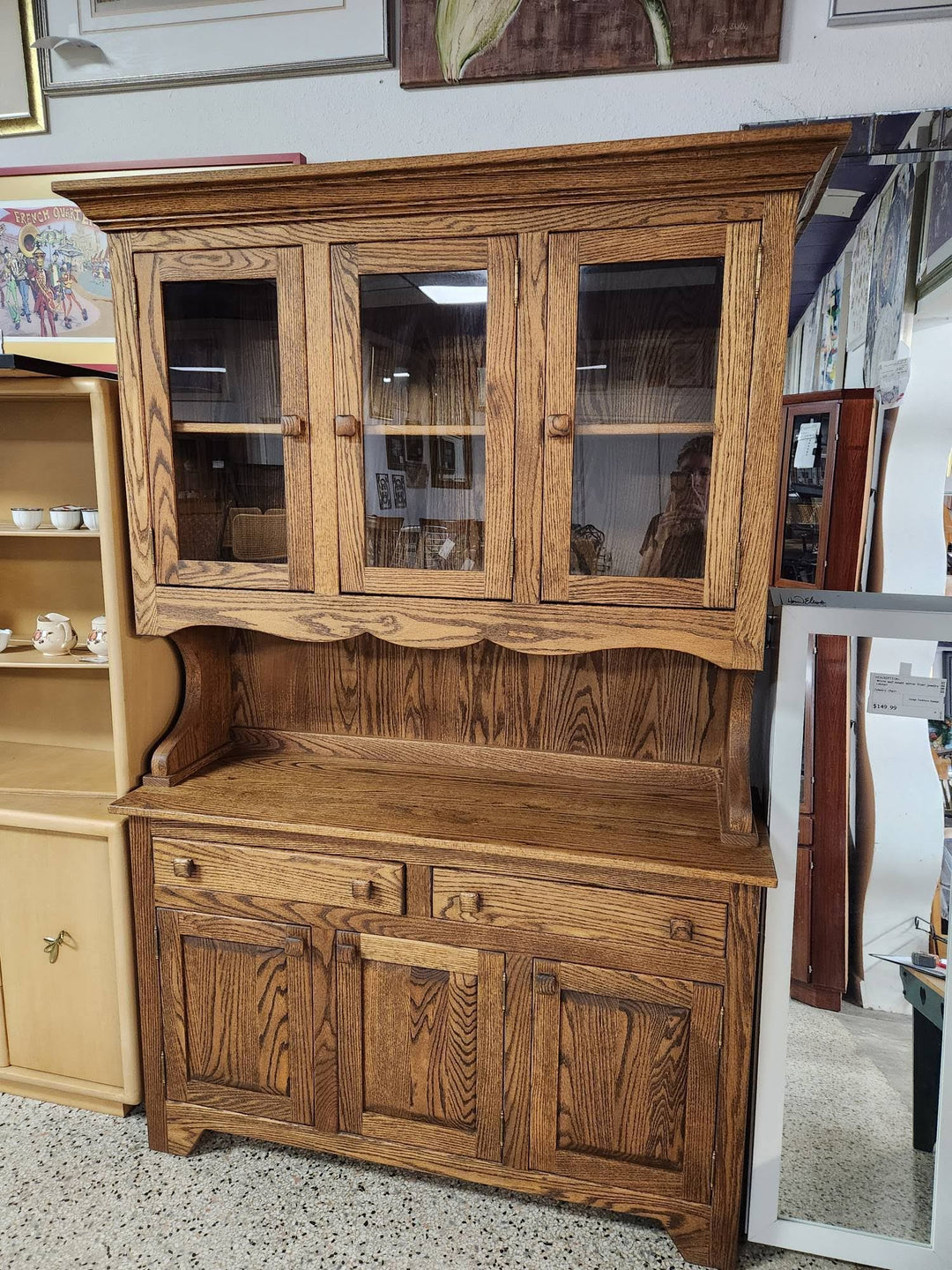 China Cabinet Oak with Hutch