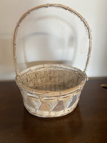 Weaved basket