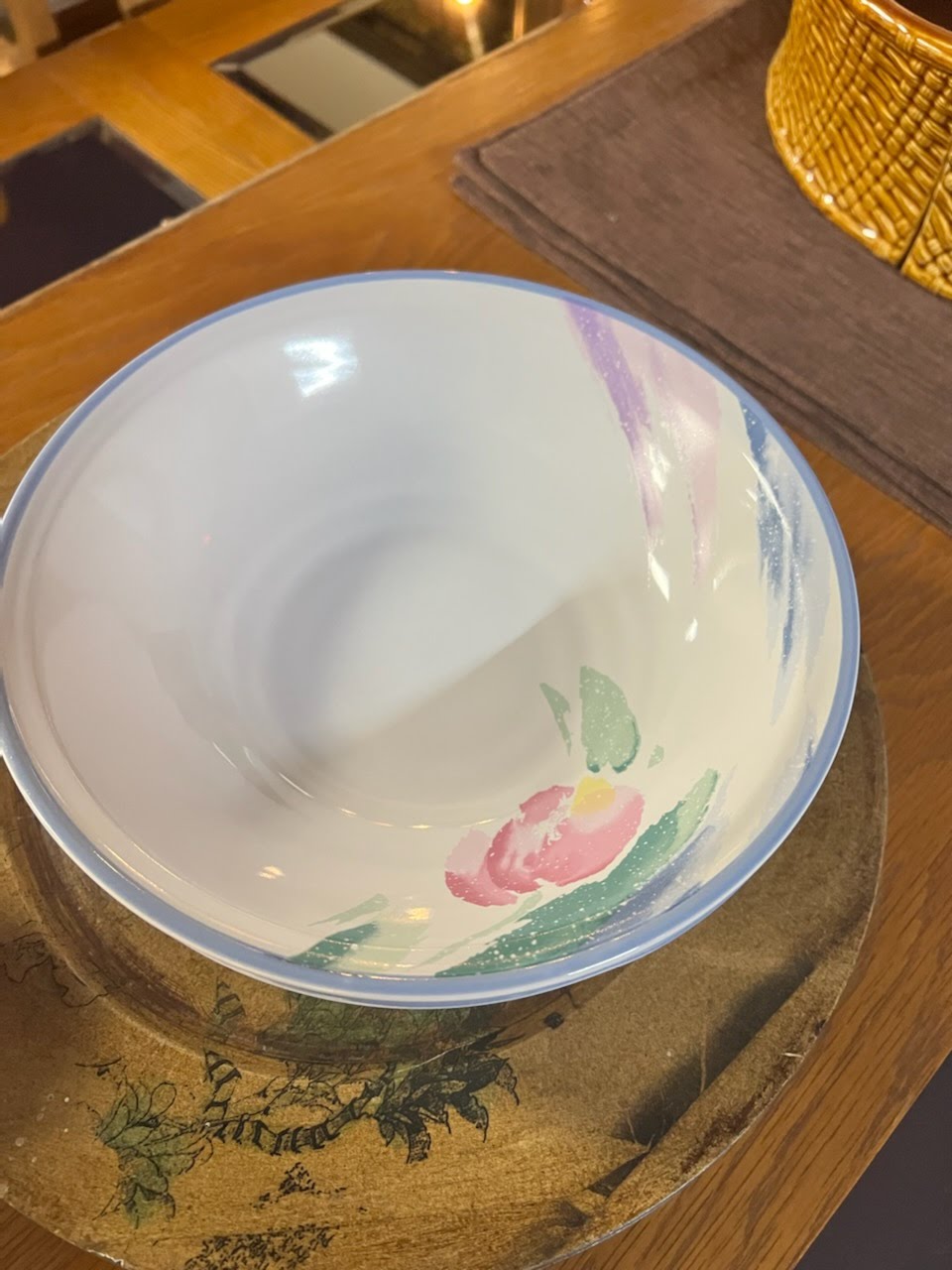 Round Vegetable Bowl Light Wind