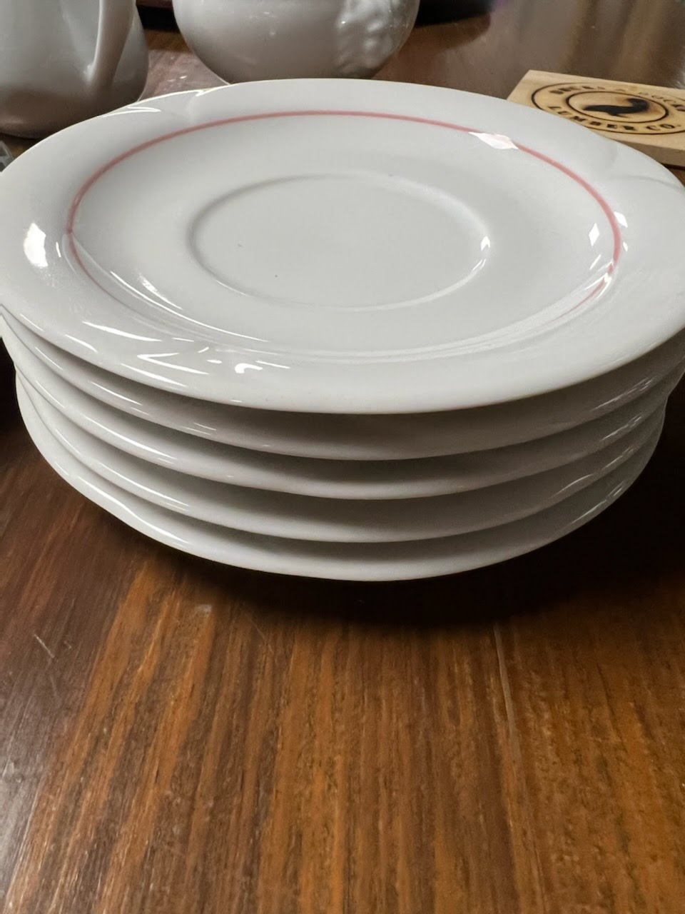Saucer with pink design
