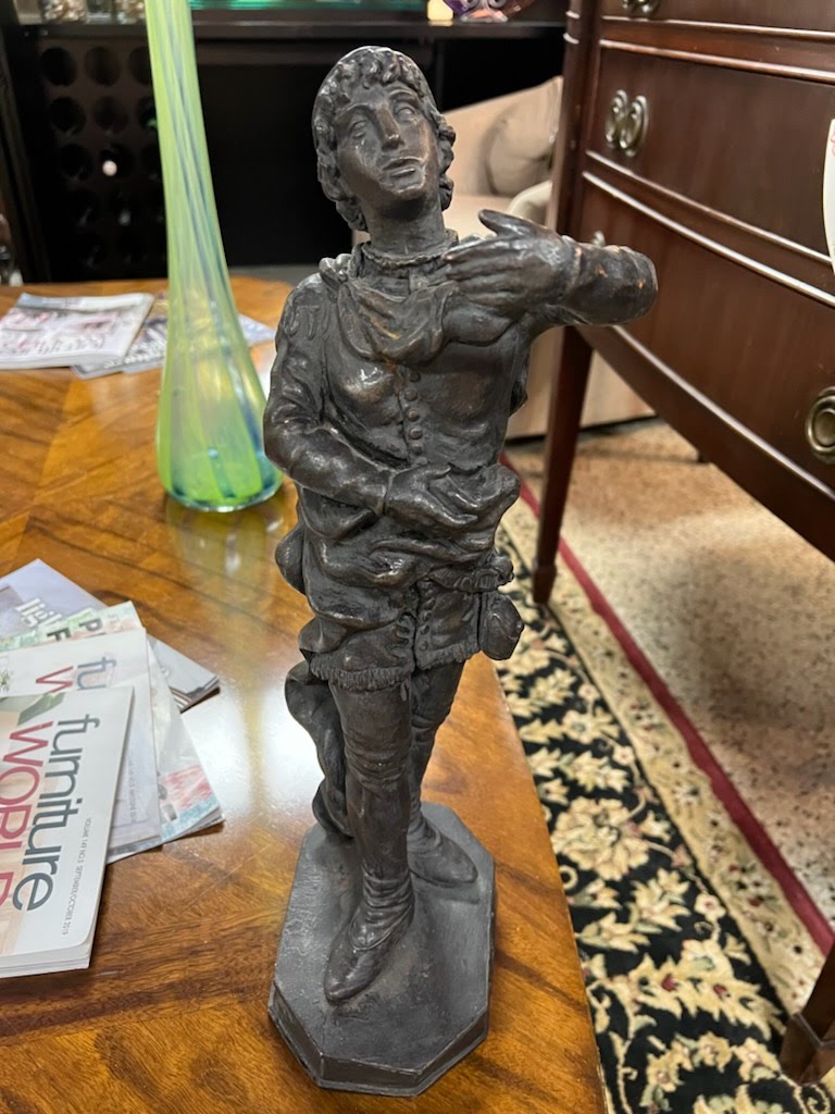 Statue