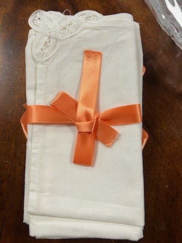 SET OF 4 White Napkins