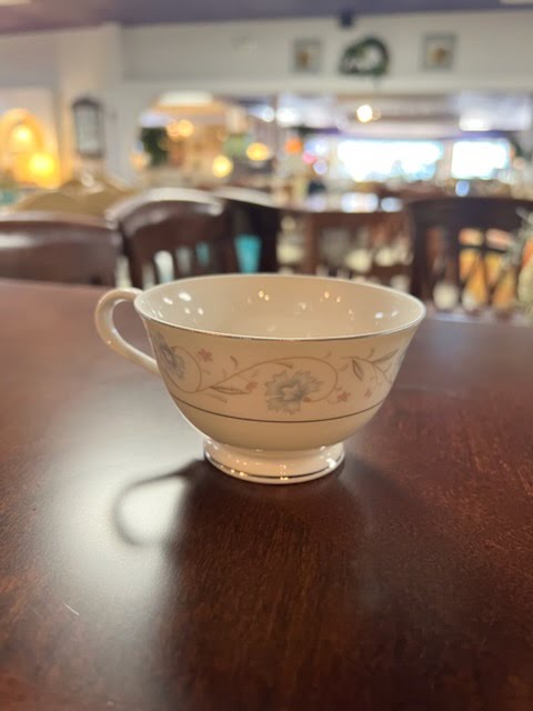 English Garden Footed Cup & Saucer Set (each)