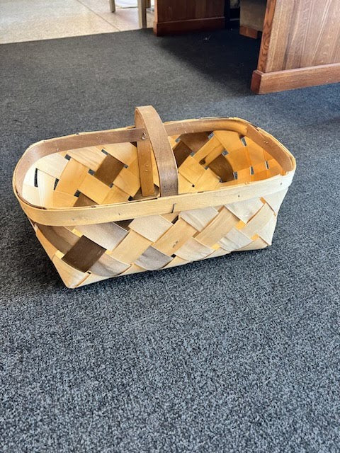 Basket w/ Handle