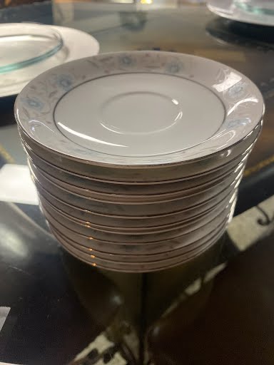 Footed tea cup (each)