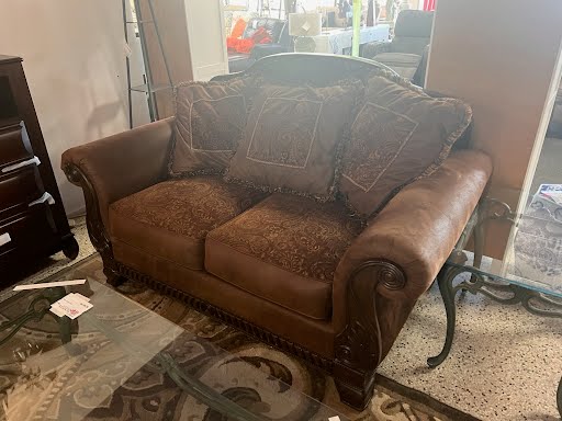66" W Loose Cushion Brown Love Seat