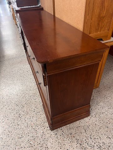Ethan Allen Dresser 8 Drawers