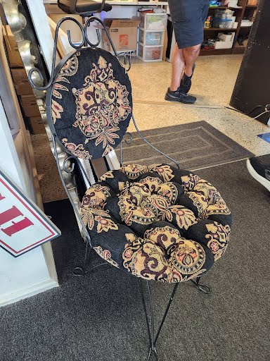 Vaniety Stool/Chair