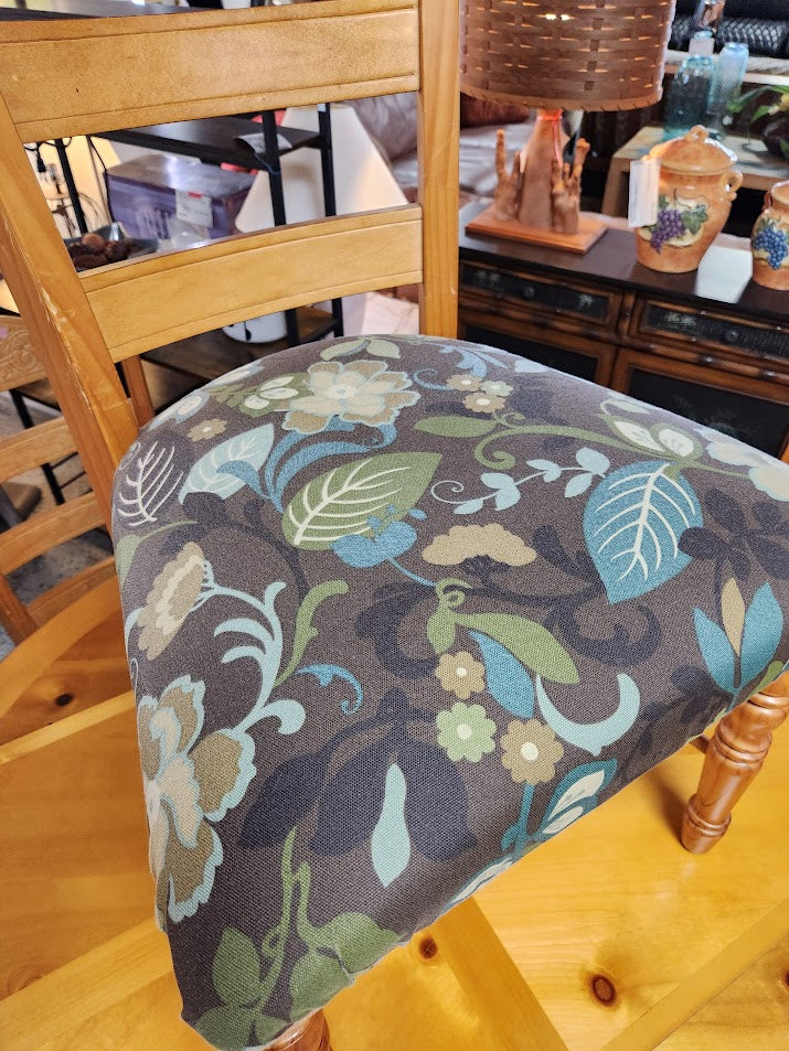 Knotty Pine Dining Set