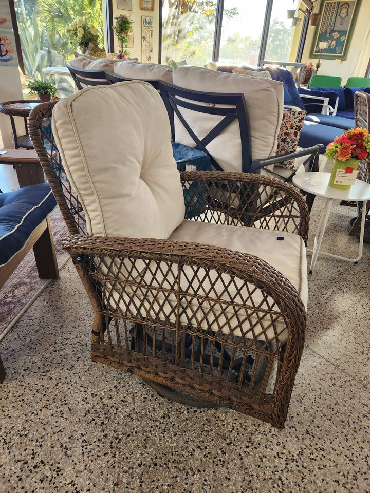 Resin Wicker Swivel Rocker Chair