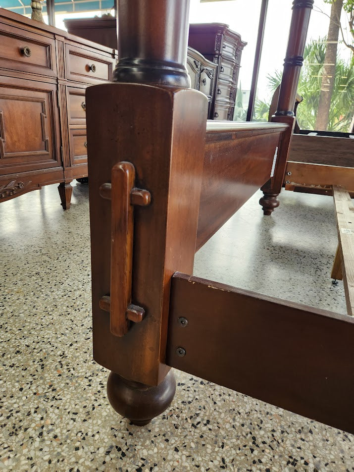 Queen Bed Poster Canopy Bed