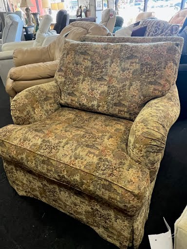 Skirted Taperstry Arm Chair
