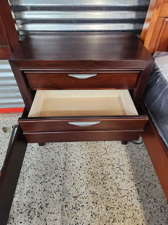 DK Wood Queen Bed
