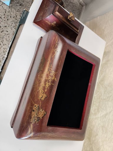 Vintage Bombay Company Chinoiserie Lid Painted Box Chest Asian Pagoda 2001