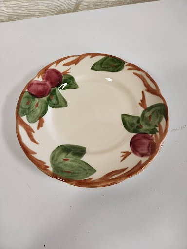 SET OF 2- franciscan red apples trim plates