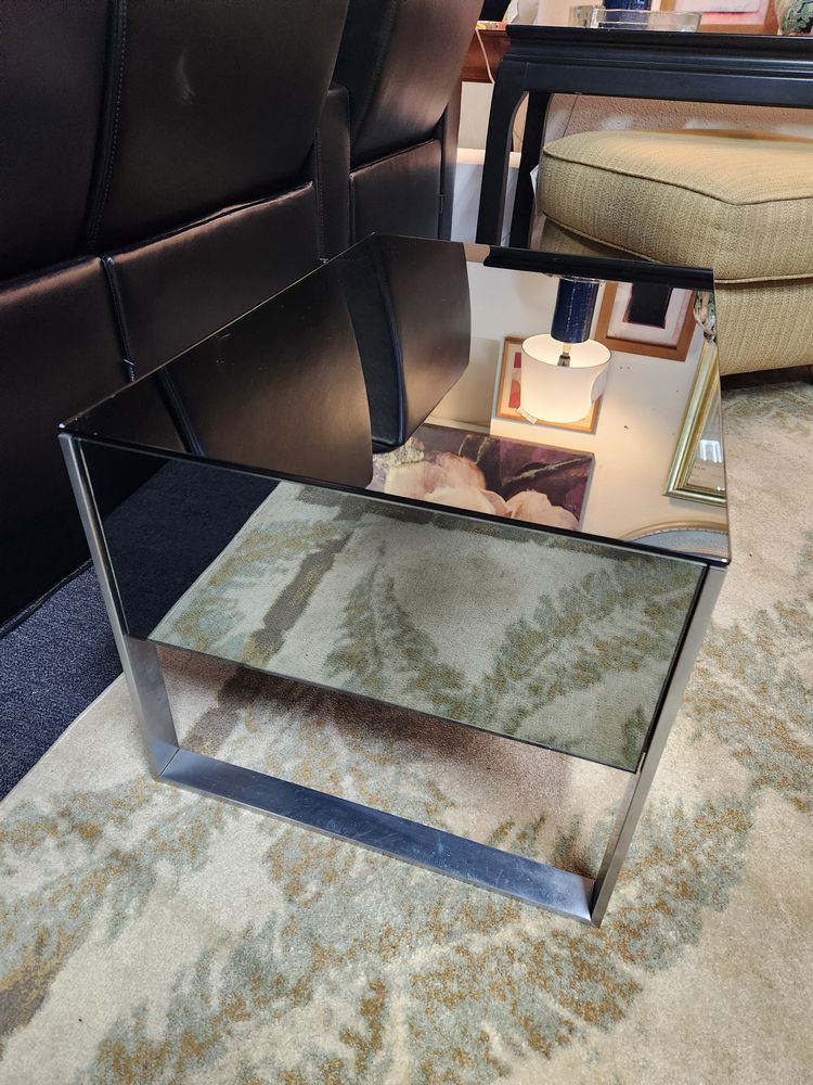 Mirrored Brill Accent End Table