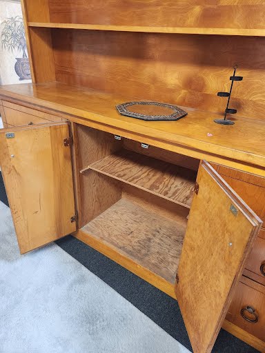 Display Unit w. Hutch 90" Height