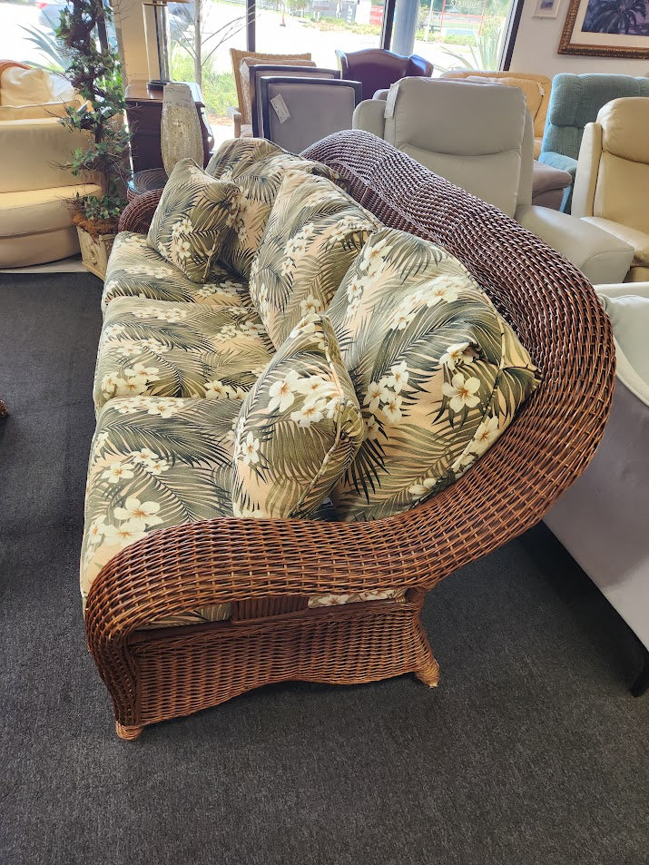 Palm Springs Wicker Outdoor Sofa