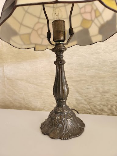 15" Tiffany-Style Table Lamp