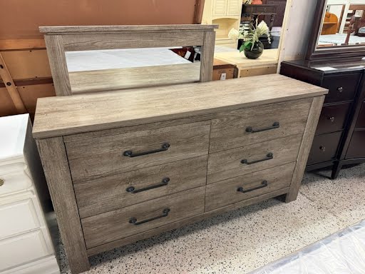 Dresser