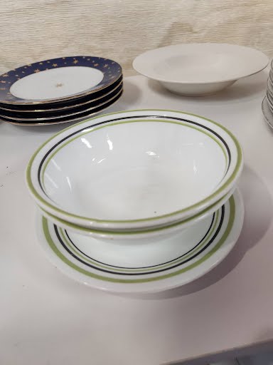 SET OF 4- Corelle Dishes