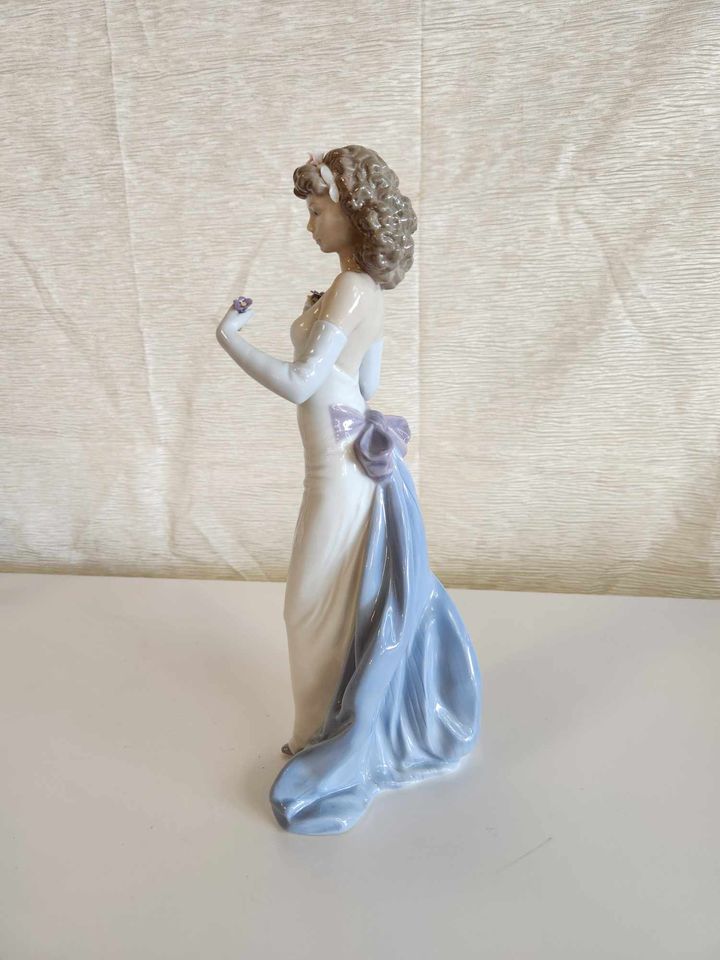 Figurine-“Anticipation” by Lladro, 1999