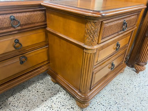 American Drew Queen Bed Set Bahama Style