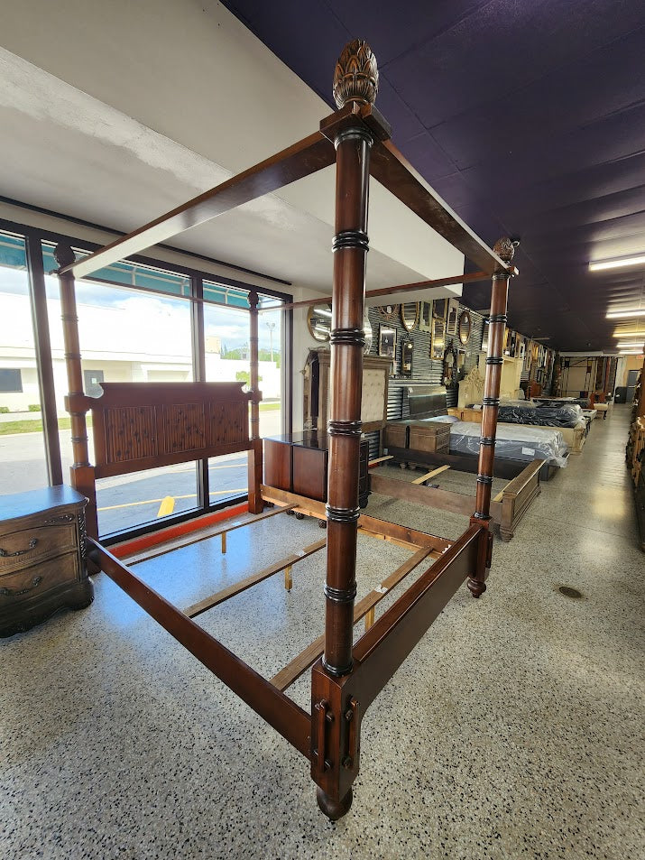 Queen Bed Poster Canopy Bed
