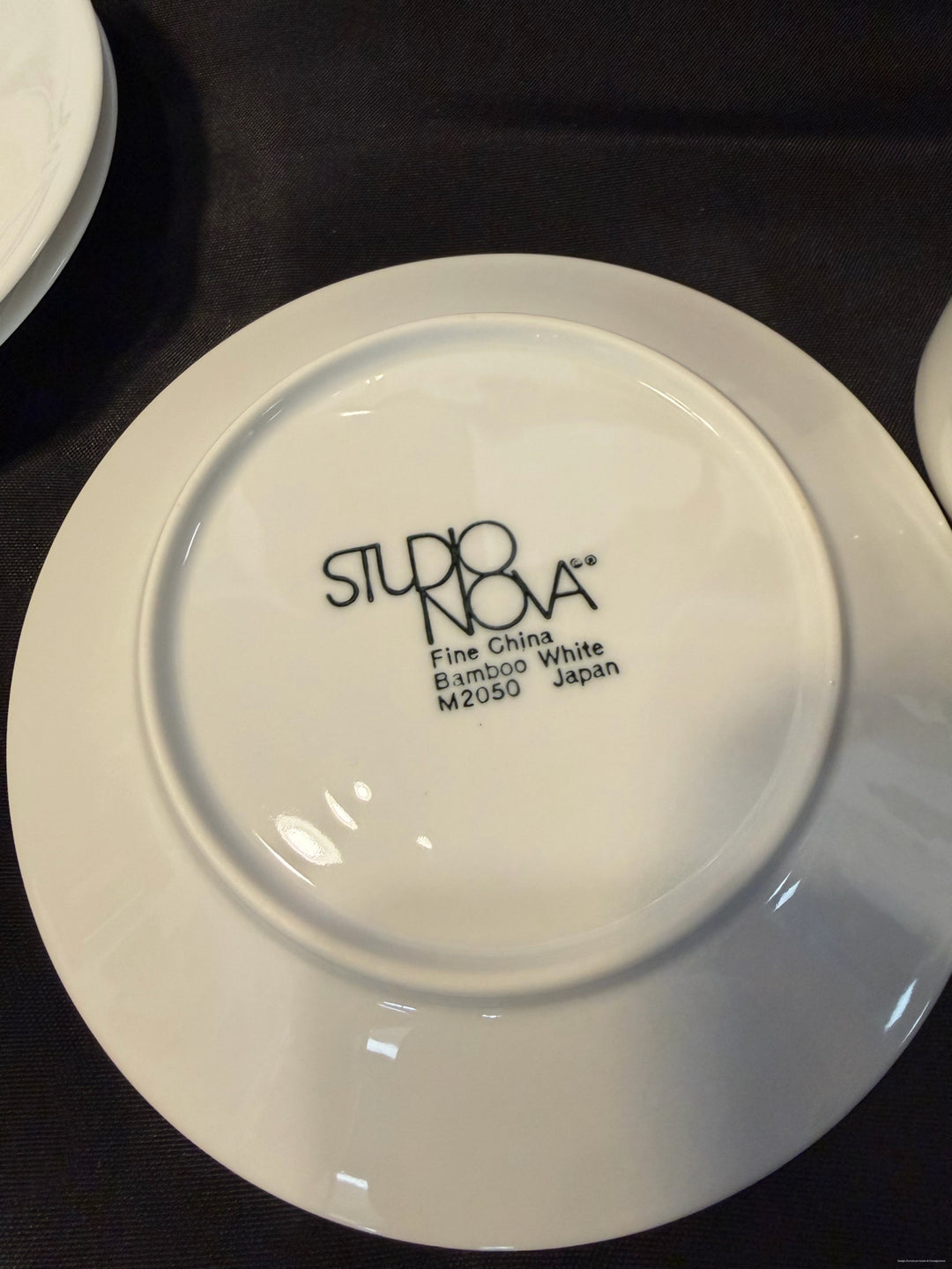 20 PC Set China Dishes
