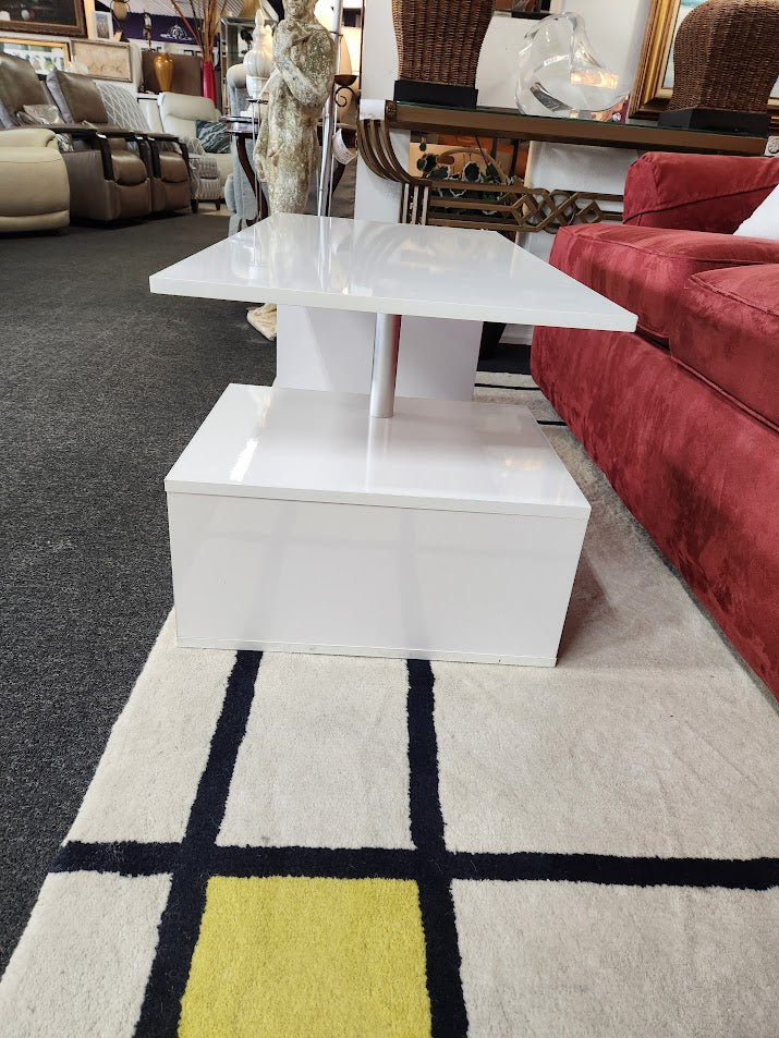 White 2-Tier Coffee Table