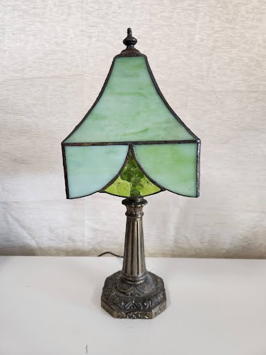 18.5" Tiffany Style Table Lamp