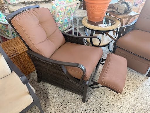 SET OF 2 | Hanover Ventura Wicker Reclining Outdoor Chairs